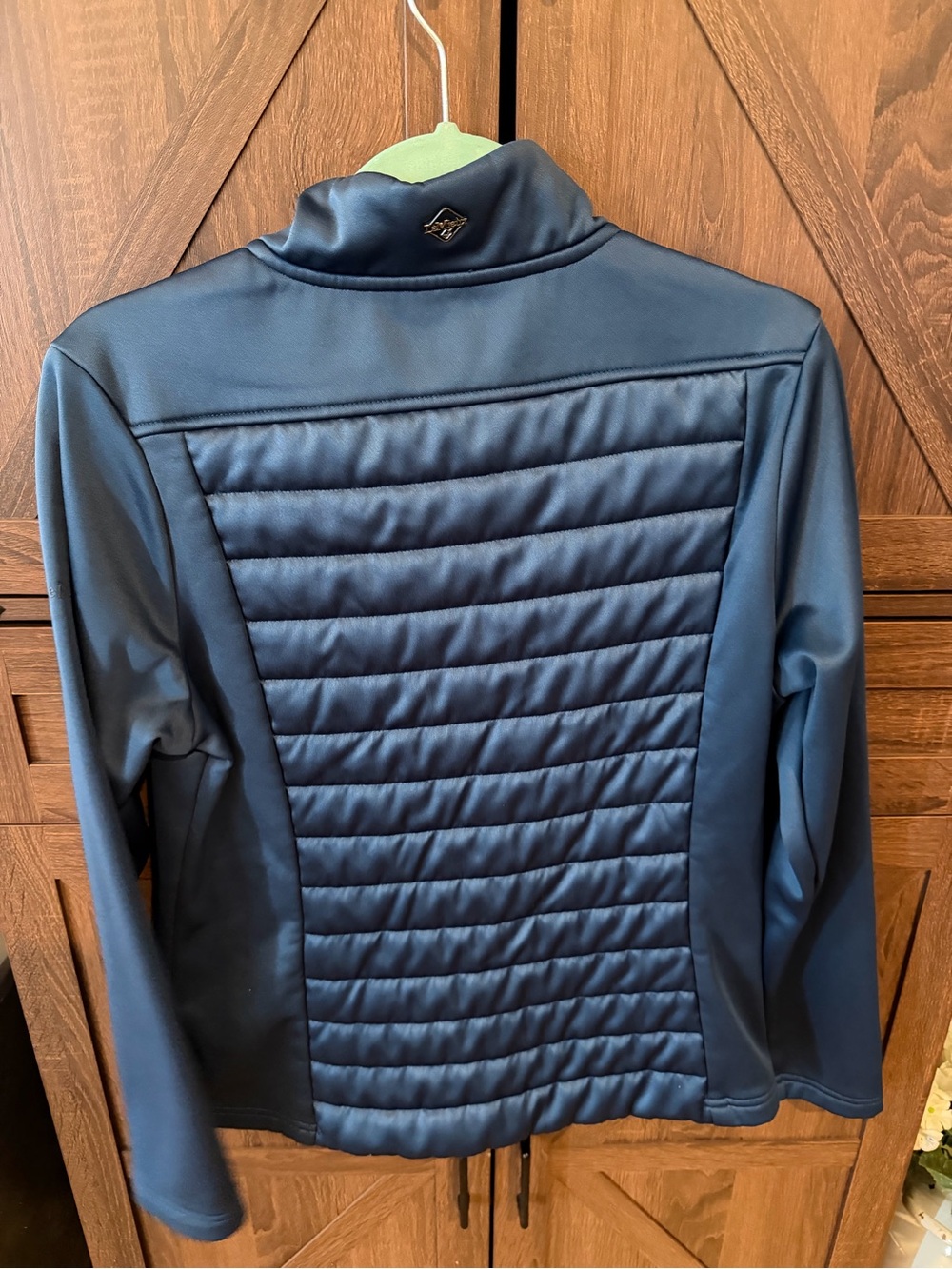 Quilted Navy Puffer Jacket with Elevated Collar
